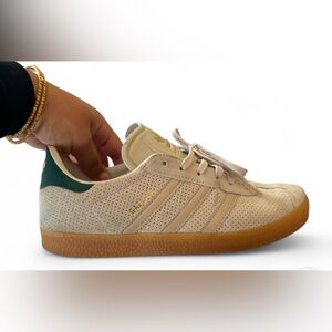 adidas Beige Suede Sneakers with Gum Sole and Green Heel Tab